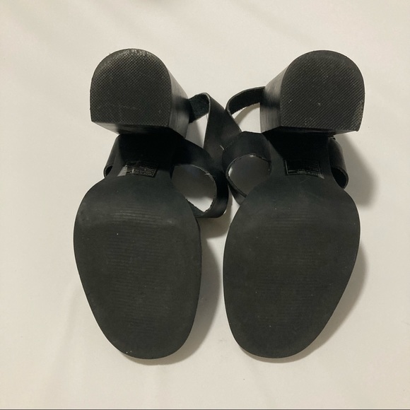 Black Strappy Heels - Sz 8 - Picture 3 of 3